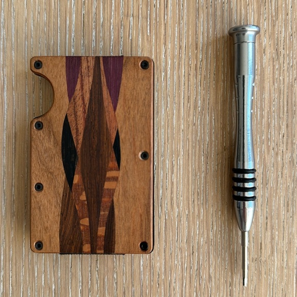Davin & Kessler handmade Hawaiian koa wood wallet and tool *New without box